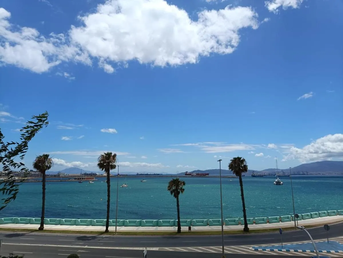 Apartamento Vistas A 3 Paises Y 2 Continentes 1º Linea De Playa A 5 Minutos De Gibraltar La Línea de la Concepción